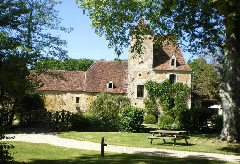 Aamiaismajoitus (B&B) Manoir La Barriere Lot