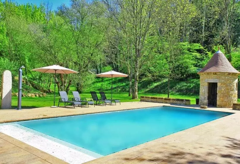 Aamiaismajoitus (B&B) Manoir La Barriere Lot