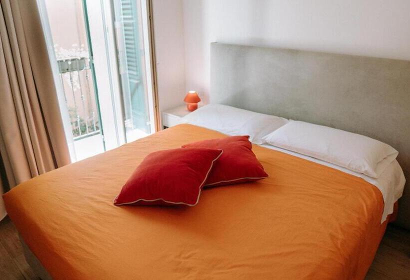 تختخواب و صبحانه Romeo Giulietta