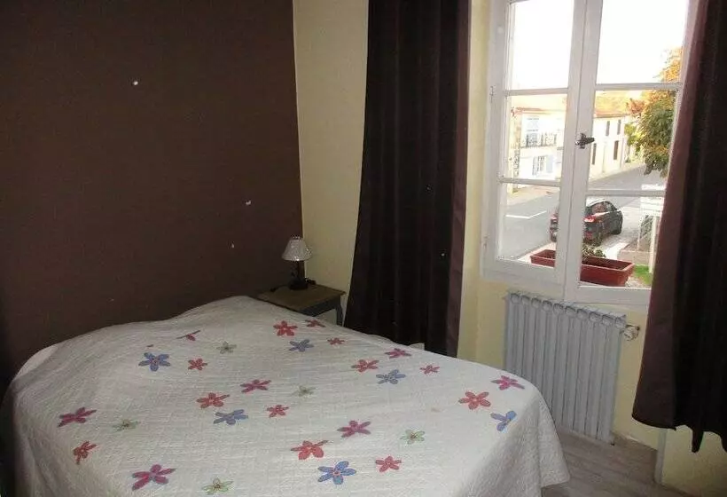 Hotelli Le Relais De Montils