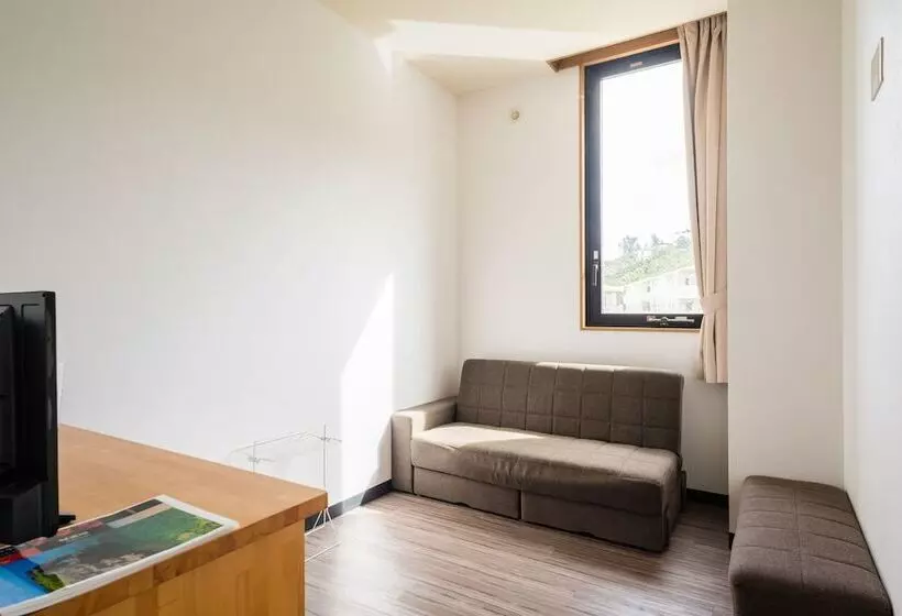 ホテル Low Cost Resort Manza Beach