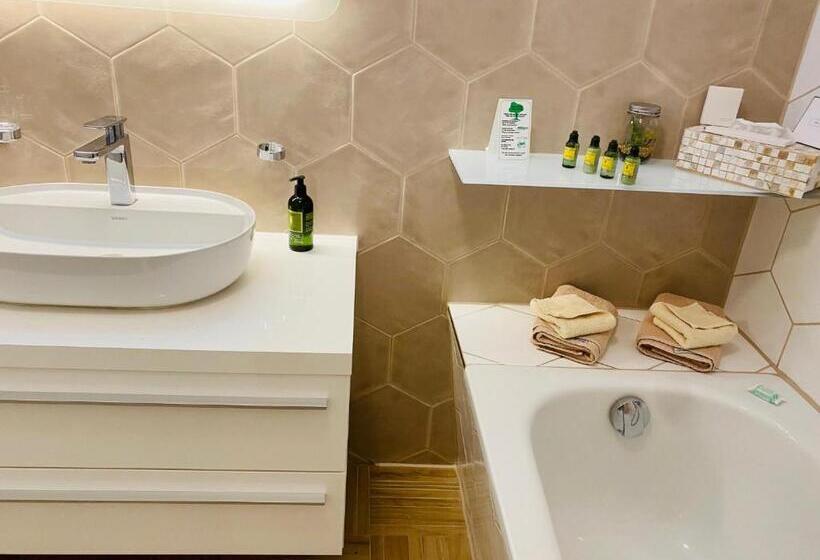 Hotelli Panorama Seeresort & Spa