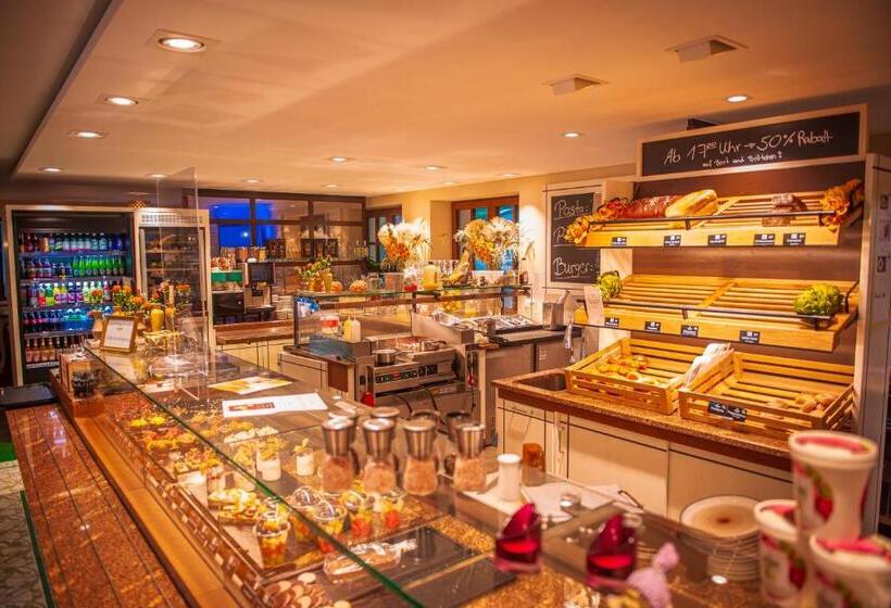 Hotelli Panorama Seeresort & Spa