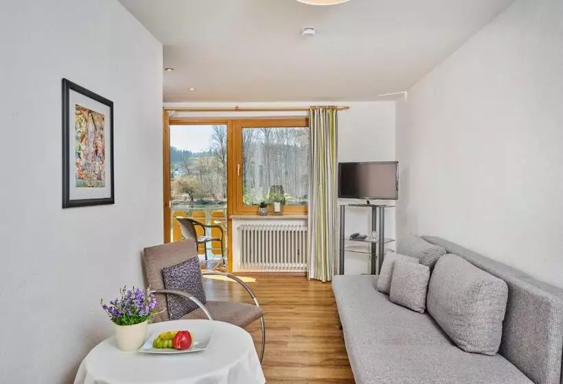 ホテル Restaurant Zum Goldenen Anker Mit Hallenbad & Wellnessbereich