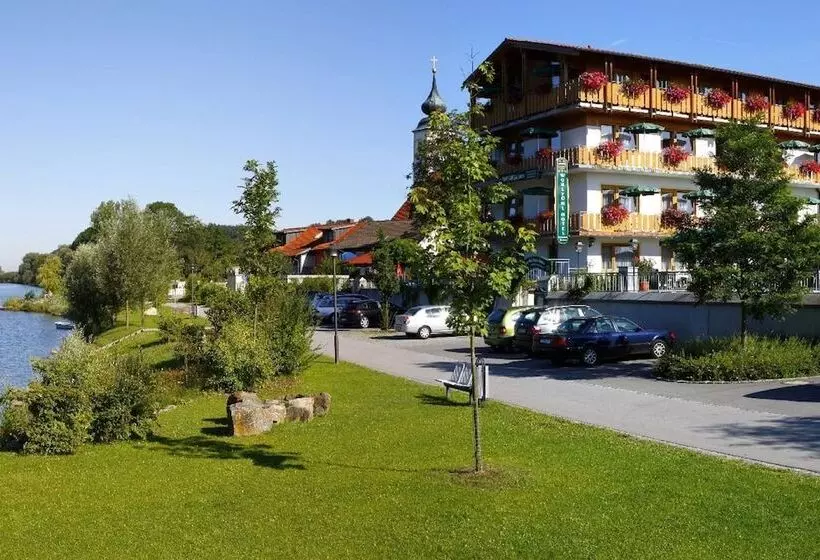 ホテル Restaurant Zum Goldenen Anker Mit Hallenbad & Wellnessbereich