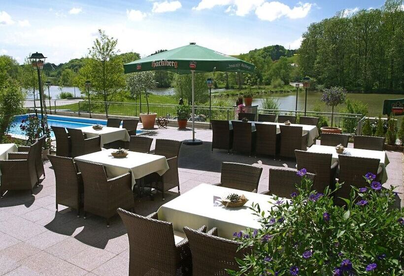ホテル Restaurant Zum Goldenen Anker Mit Hallenbad & Wellnessbereich