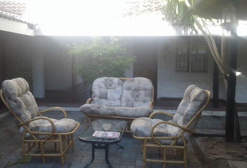 هتل Road View Lodge