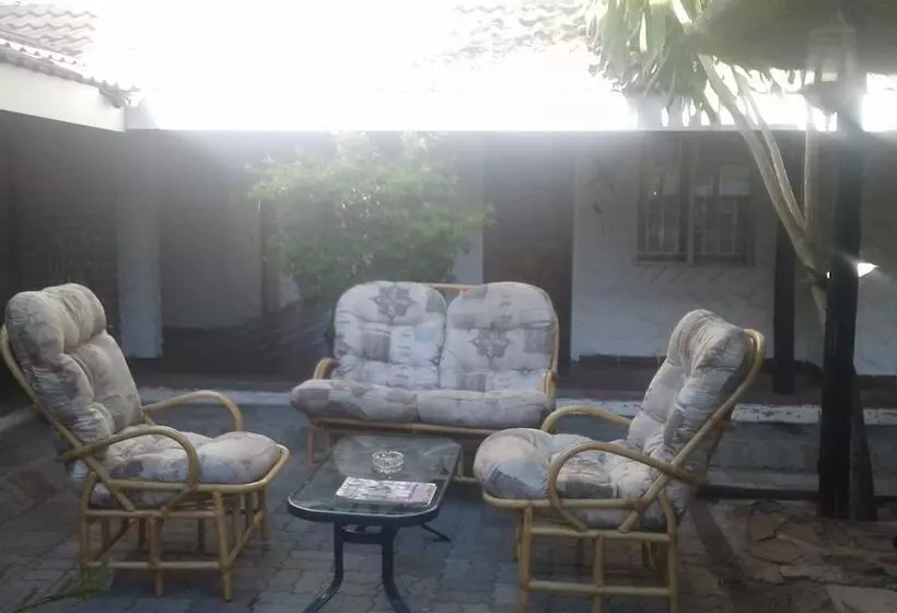 هتل Road View Lodge