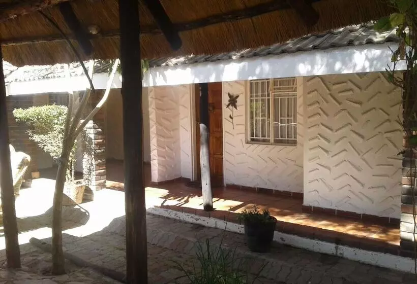 هتل Road View Lodge