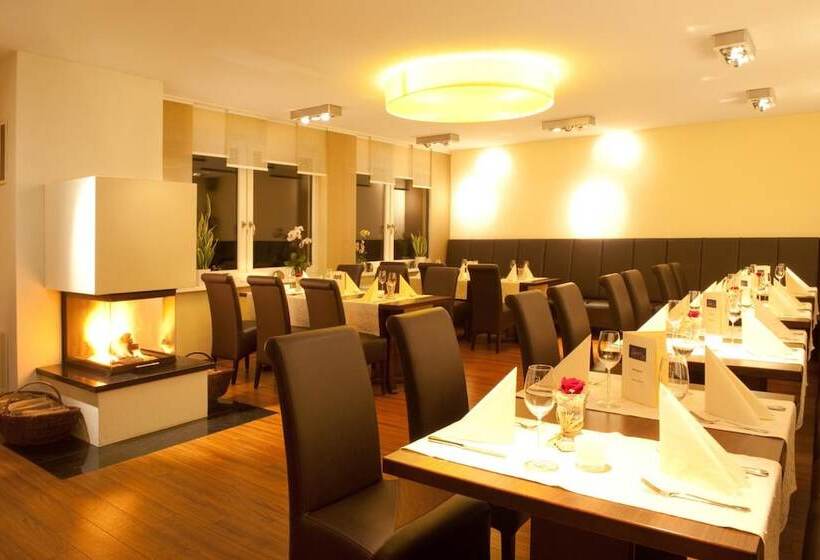 ホテル Weingut Hees   Landgasthof Zum Jäger Aus Kurpfalz