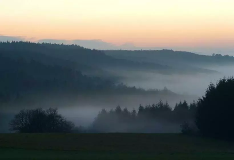 ホテル Weingut Hees   Landgasthof Zum Jäger Aus Kurpfalz