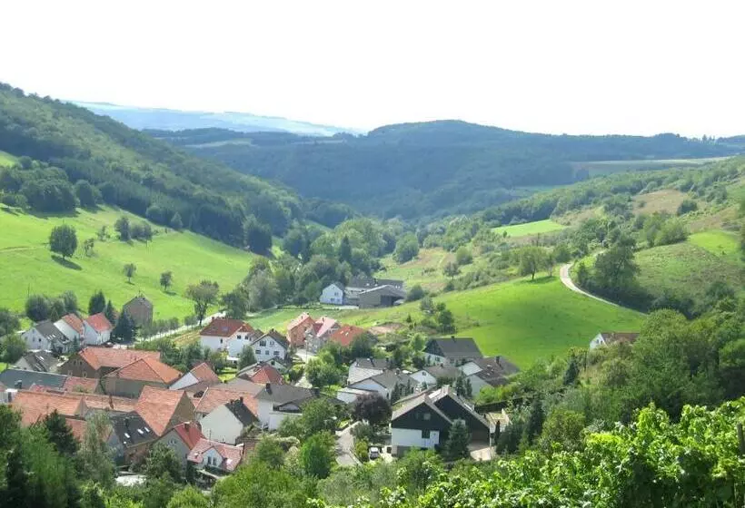ホテル Weingut Hees   Landgasthof Zum Jäger Aus Kurpfalz
