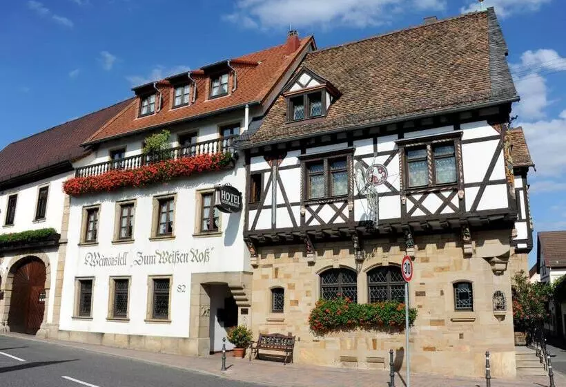 ホテル Weinkastell Zum Weissen Ross