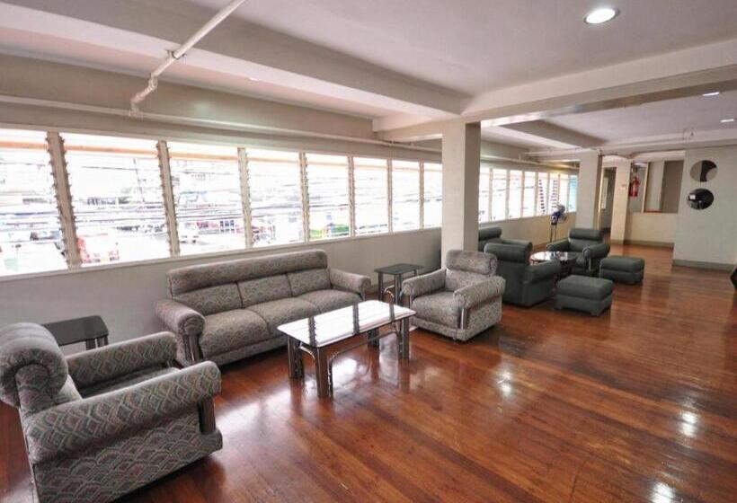 Marbella Leisure Hostel