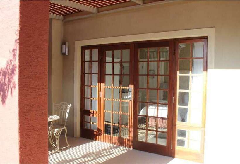 פנסיון The Gallery