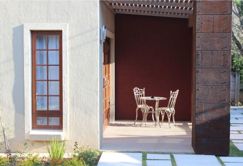 פנסיון The Gallery