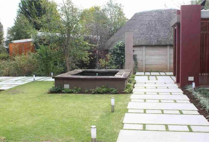 פנסיון The Gallery