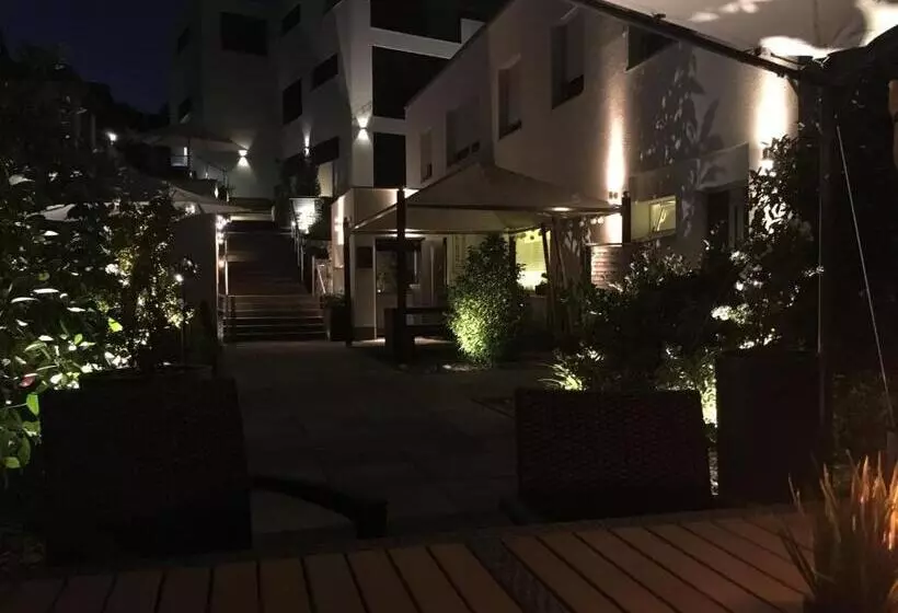 Wohnraum Hotel & Gästehaus