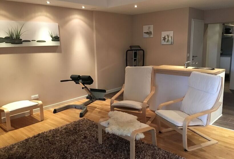 Wohnraum Hotel & Gästehaus