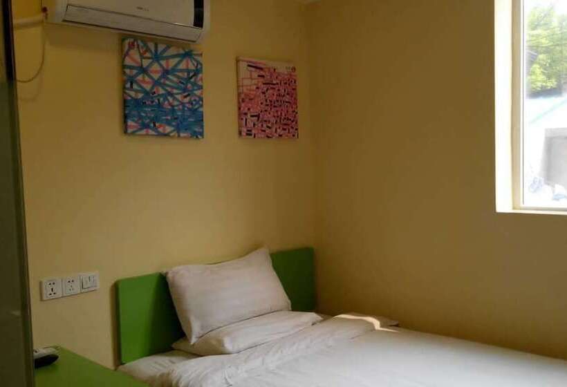 Yimi Hotel Changshou Metro Branch