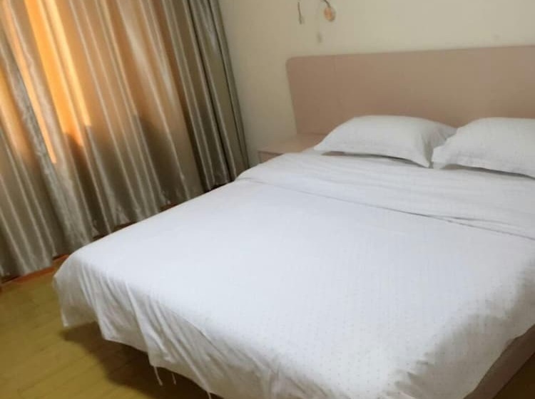 Yimi Hotel Shiqiao Metro Branch