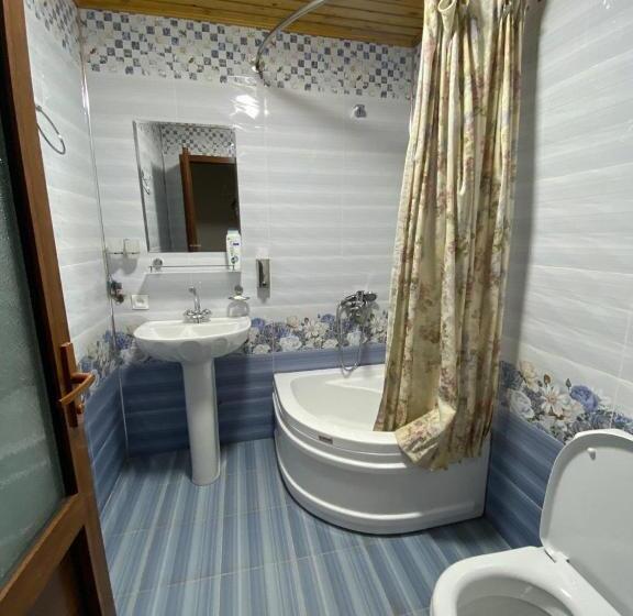 فندق صغير Uhum Guesthouse Nuratau Mountain