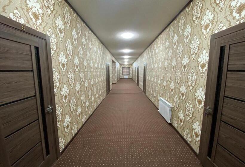 فندق صغير Uhum Guesthouse Nuratau Mountain