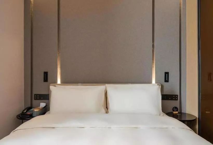 Atour Hotel Nanchang Red Valley Beach Qiushui Plaza