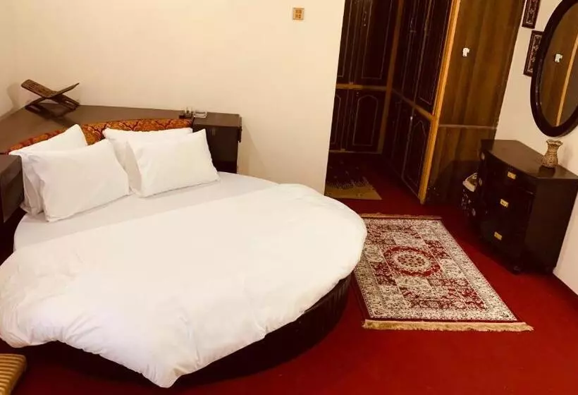 تختخواب و صبحانه Bottleneck Lodges