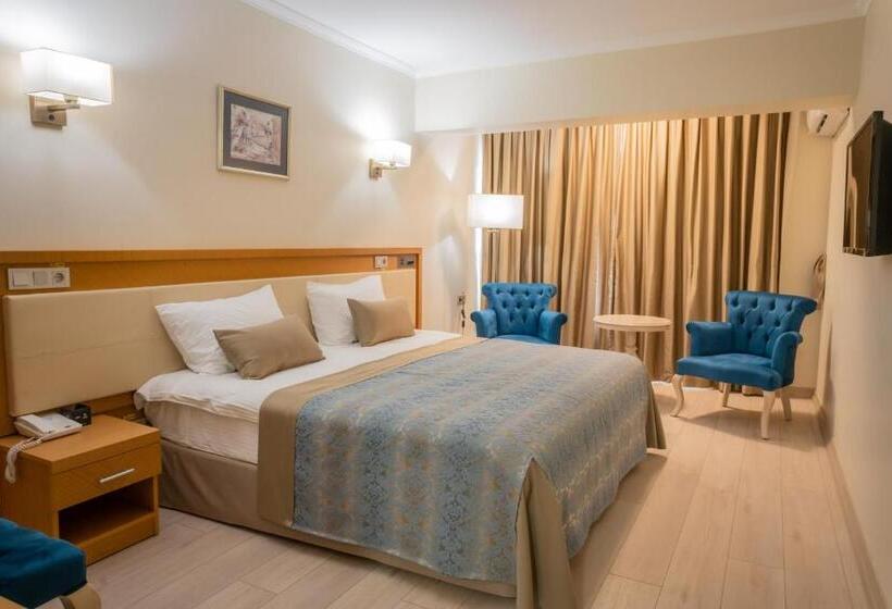 تختخواب و صبحانه Patalya Lakeside Resort