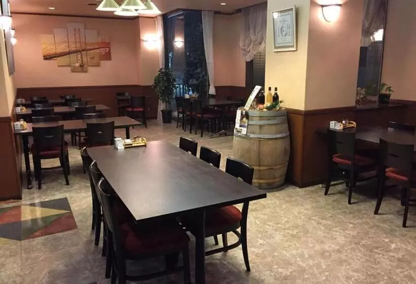 Business Green Hotel Hino