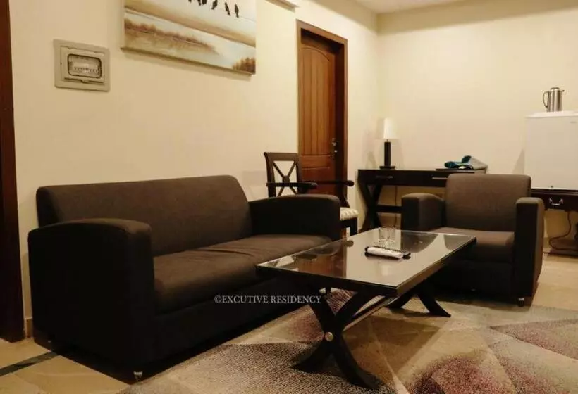 هتل Executive Residency