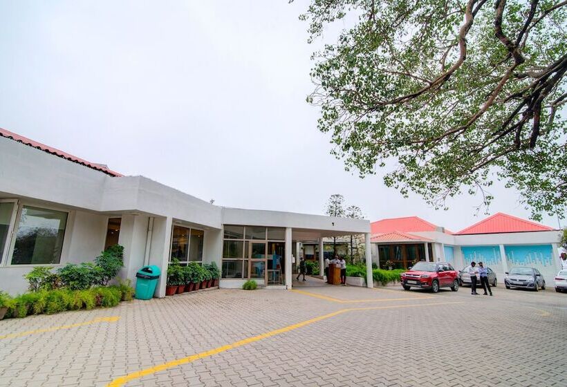 בית מלון כפרי Timber Trail Resort