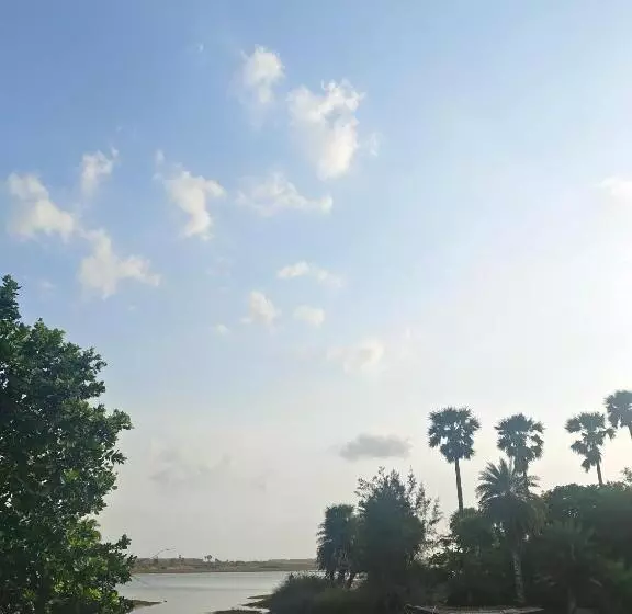 ホテル Wild Dunes Konark