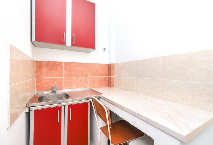 پانسیون Apartmani I Sobe Radojičić