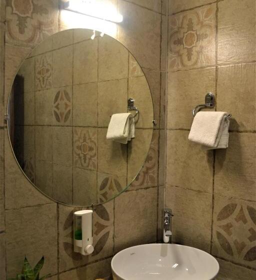 Majatalo Meeram Ganga, A Heritage Stay By The Ganges At Triveni Ghat