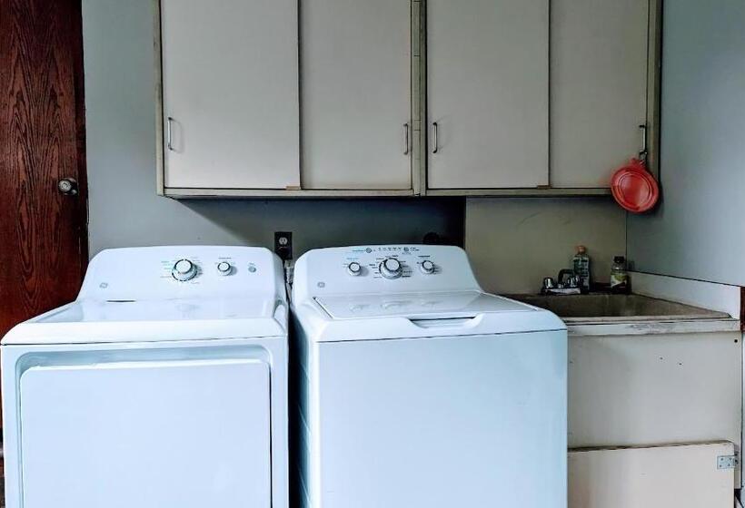 Panzió Private Guest Suite In West Bellevue Home