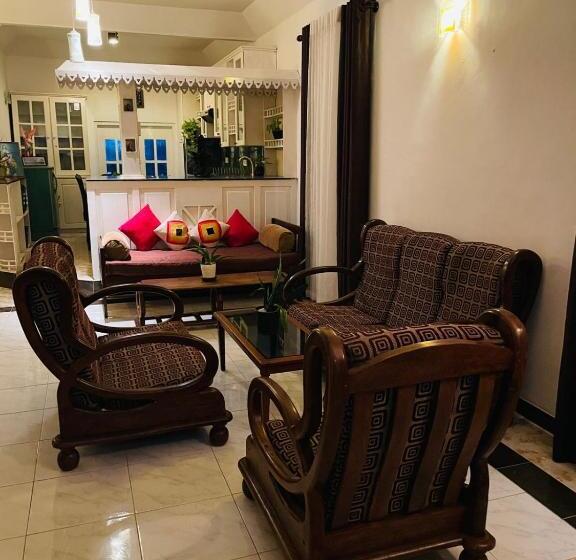 بنسيون Winston Dutch Canal Villa Guest House