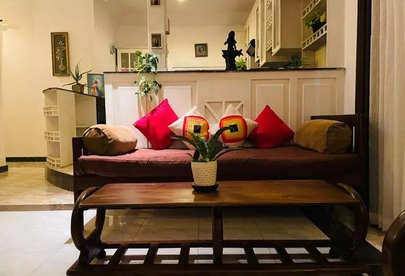 پانسیون Winston Dutch Canal Villa Guest House