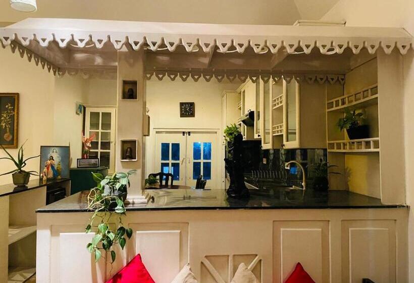 펜션 Winston Dutch Canal Villa Guest House