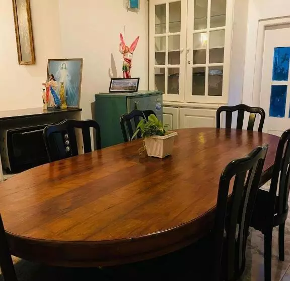 پانسیون Winston Dutch Canal Villa Guest House