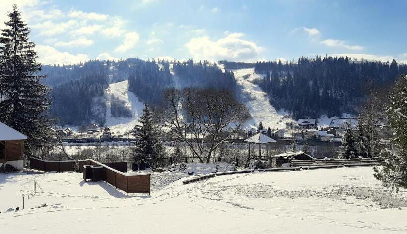 منتجع Perlyna Karpat