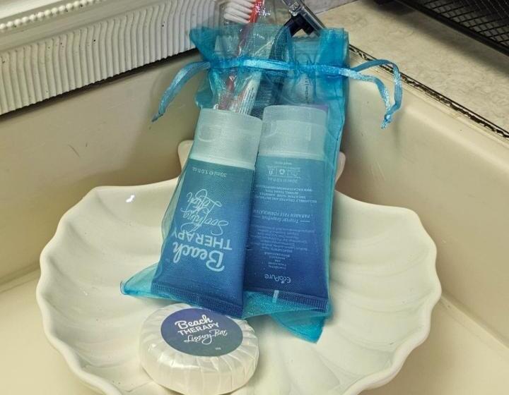 Stay On The Beach! Wonderful Location!