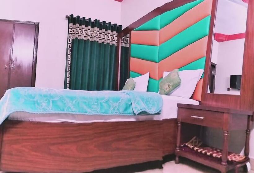 בית מלון כפרי Subhan Palace Guest House