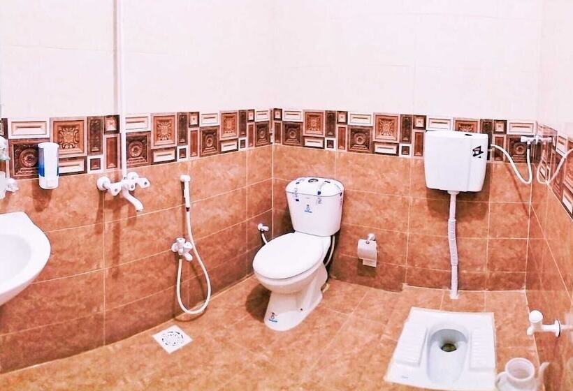 בית מלון כפרי Subhan Palace Guest House