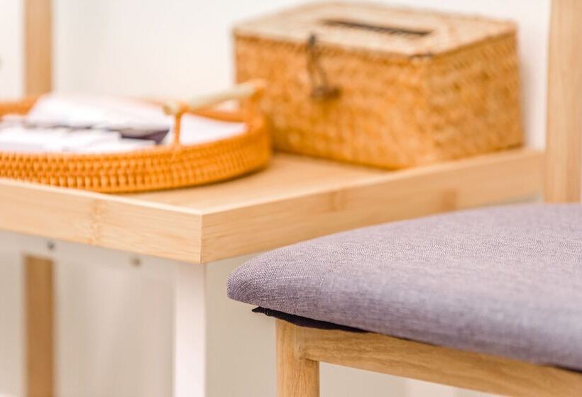 تختخواب و صبحانه H& 嶼光風格旅店 L 彩虹石榴 L 囍福園閤