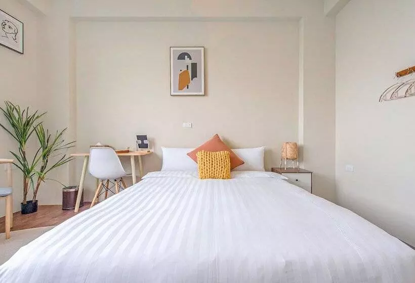 تختخواب و صبحانه Taitung Yu Krung Smart Stay