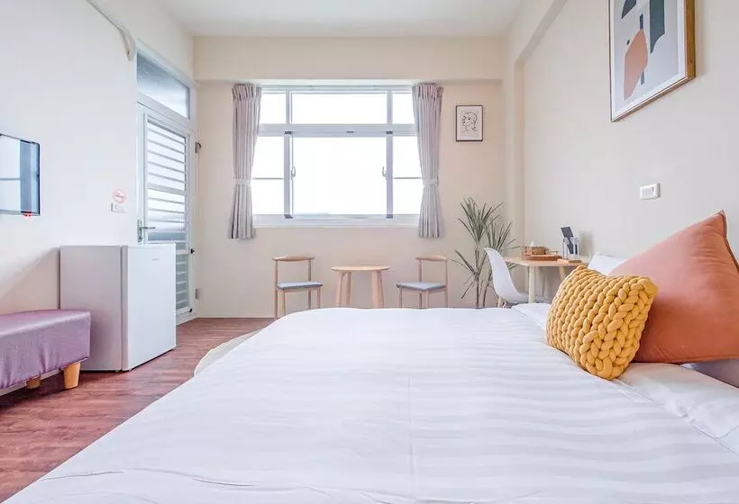 تختخواب و صبحانه Taitung Yu Krung Smart Stay