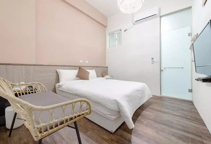 تختخواب و صبحانه Taitung Yu Krung Smart Stay