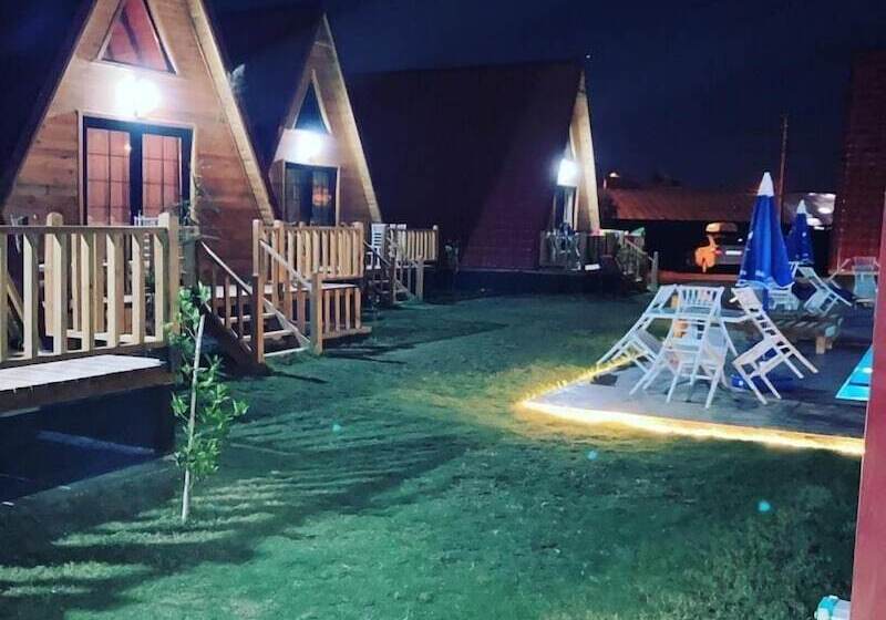 تختخواب و صبحانه Noel Bungalov Cafe